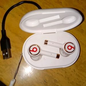 Dr. DRE beats Ear Buds